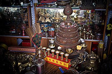 《破晓传说》两段新预告片展示两对角色组合